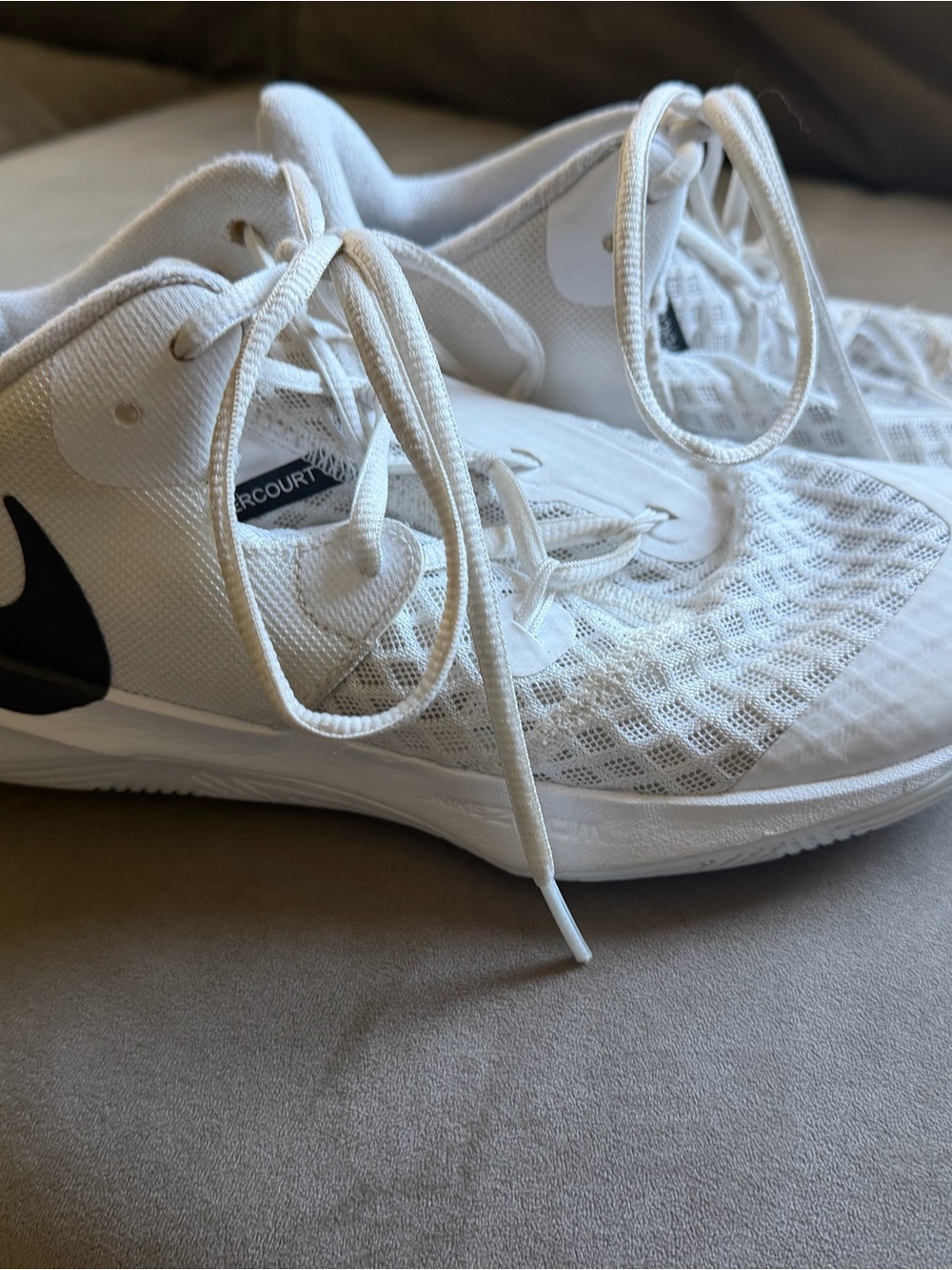 Nike Women’s Zoom Hypercourt shoes. Size 8.5. Volleyball. Excellent condition